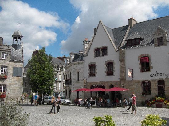 Aux Petits Bonheurs, Gites Culturel A La Roche Bernard Férel Eksteriør bilde